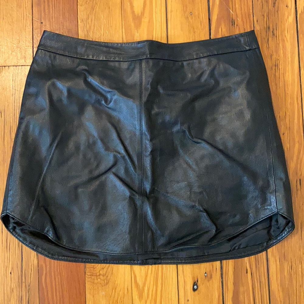 Women’s Black Polyester Leather Skirt Sz 6